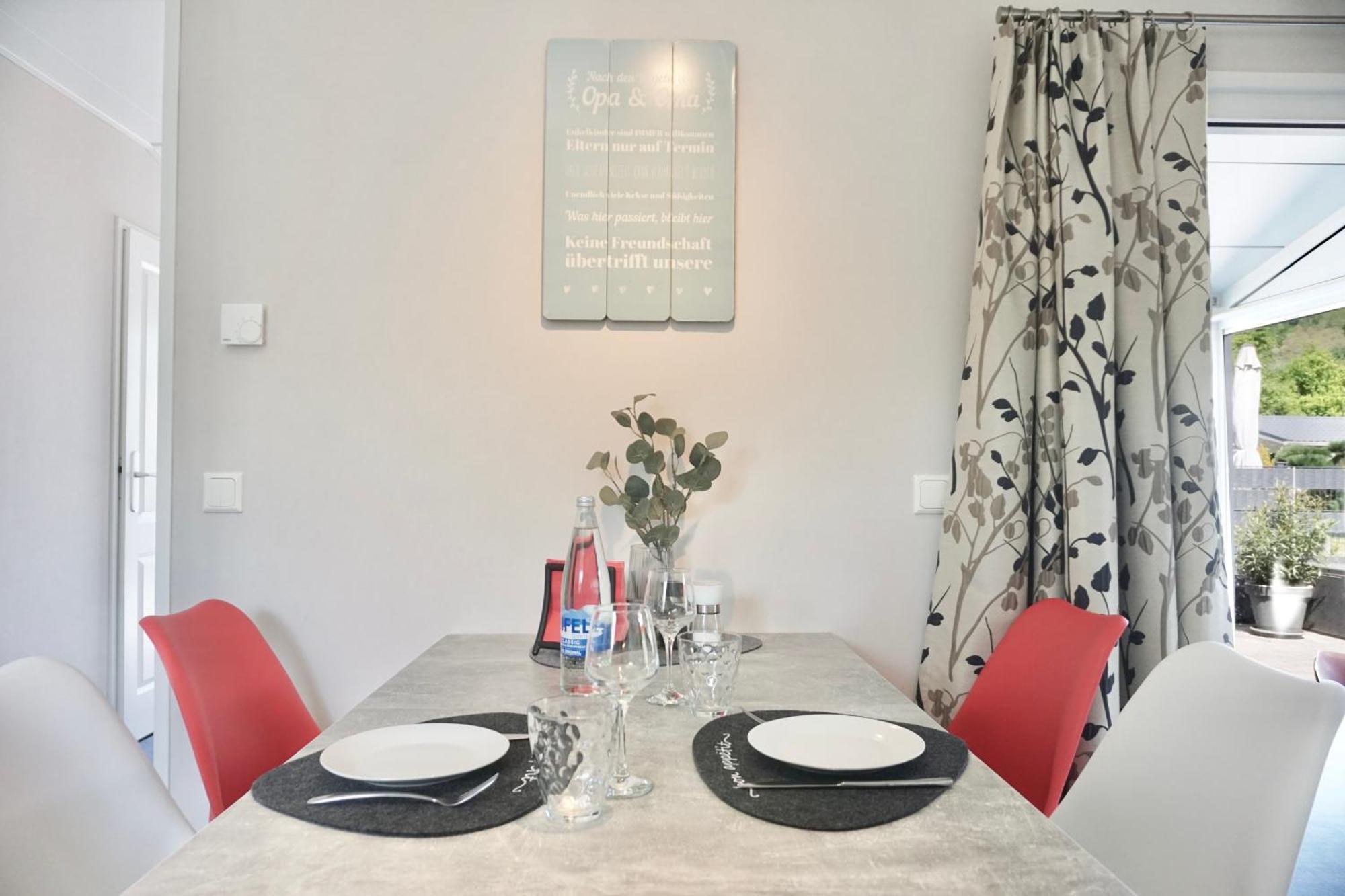 Ferienhaus Ufergeheimnis Am Guelser Moselbogen I 2 Sz I 5 Gaeste I Badebucht I Grill I Garten Кобленц Экстерьер фото